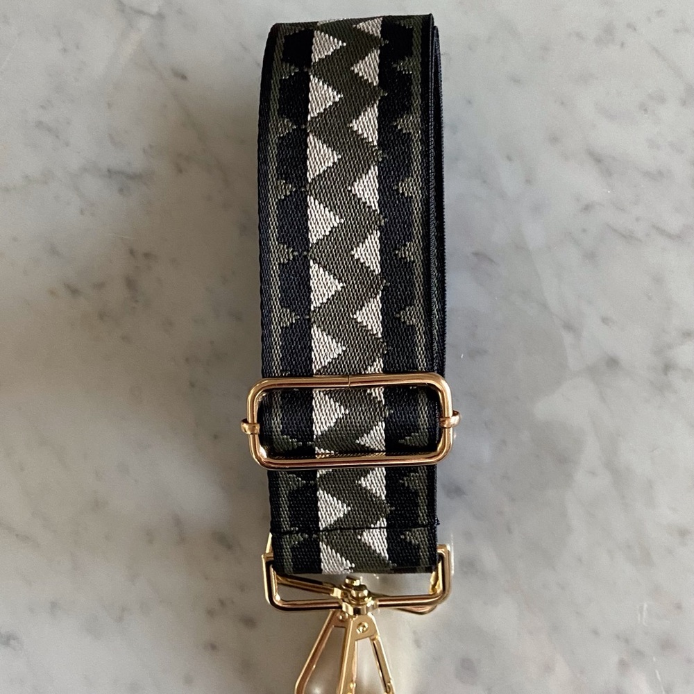 Black and White Patterned Strap